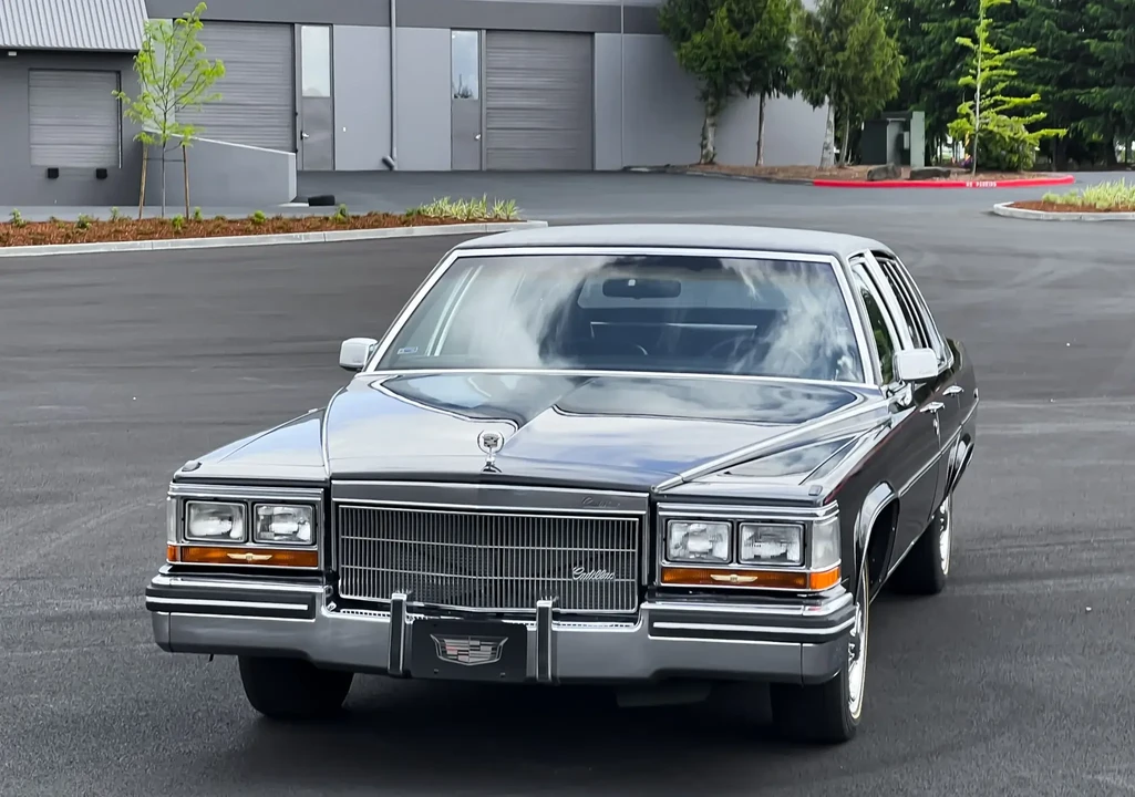 1986 Cadillac Fleetwood - Image 4 of 6