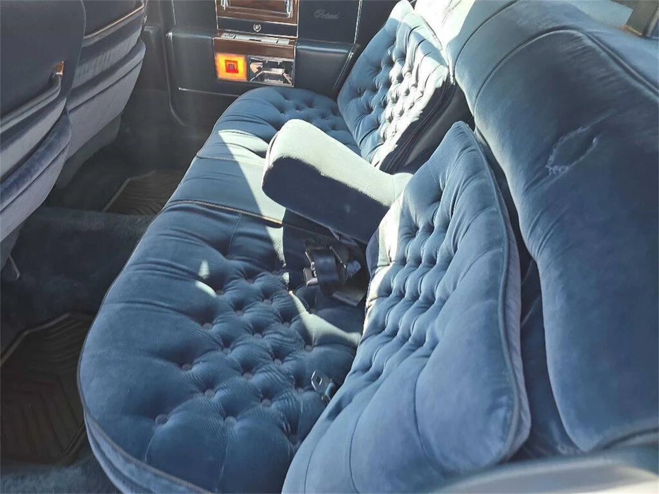 1986 Cadillac Fleetwood - Image 14 of 28