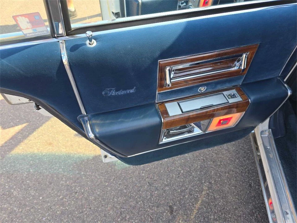 1986 Cadillac Fleetwood - Image 13 of 28
