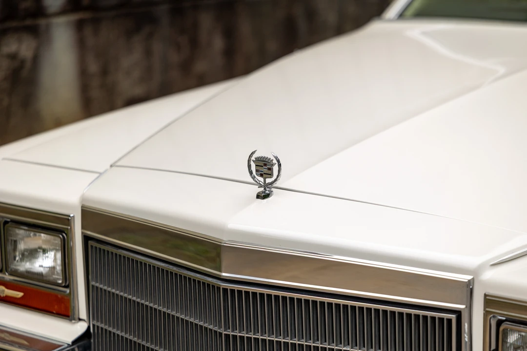 1986 Cadillac Fleetwood - Image 18 of 31