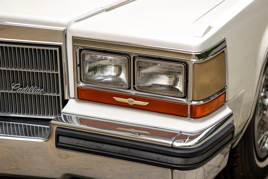 1986 Cadillac Fleetwood - Image 21 of 31