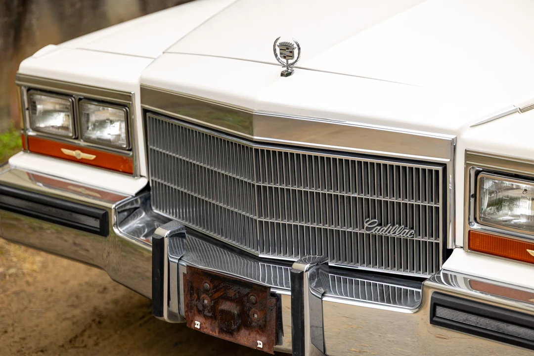 1986 Cadillac Fleetwood - Image 16 of 31