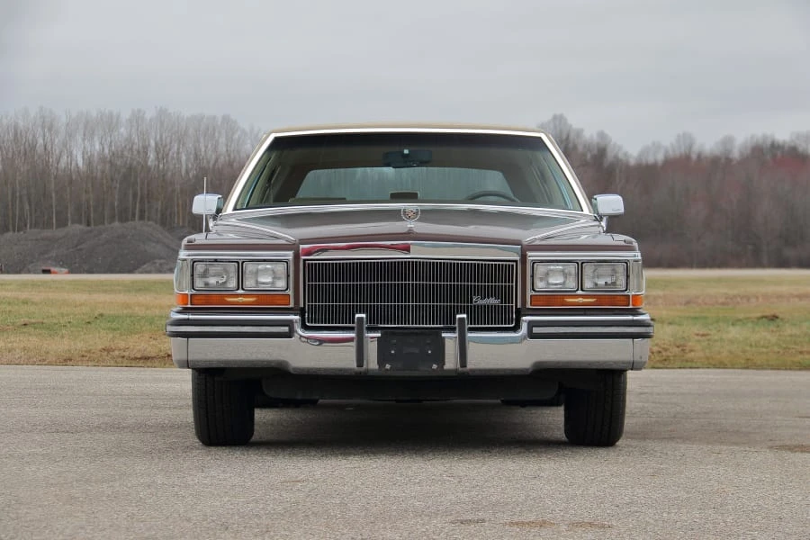 1986 Cadillac Fleetwood - Image 4 of 29
