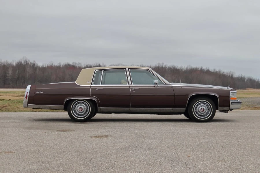 1986 Cadillac Fleetwood - Image 9 of 29