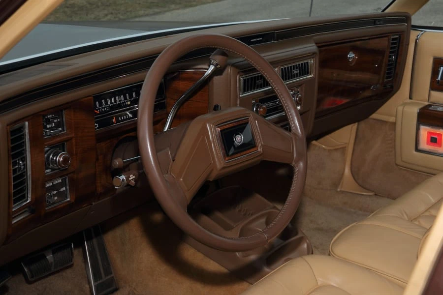 1986 Cadillac Fleetwood - Image 20 of 29