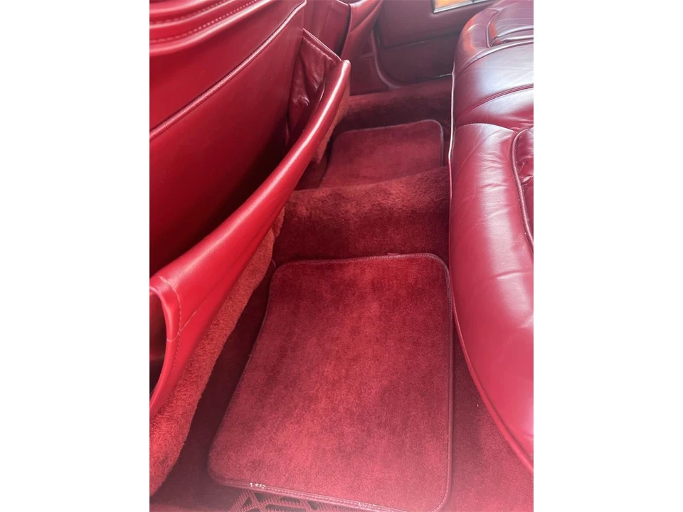 1986 Cadillac Fleetwood - Image 18 of 23