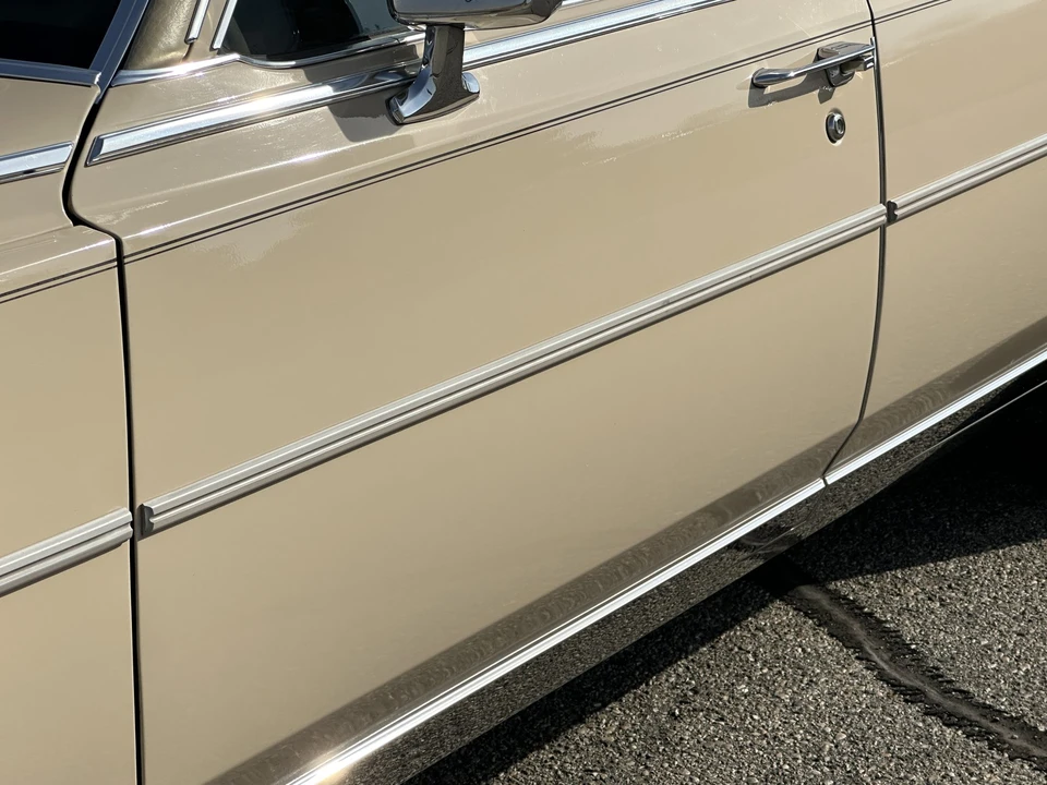 1986 Cadillac Brougham - Image 27 of 31