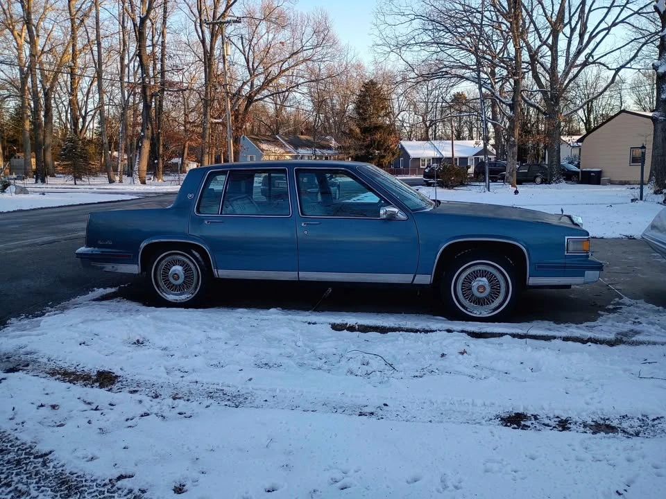 1986 Cadillac DeVille 6th Gen - Image 3 of 11