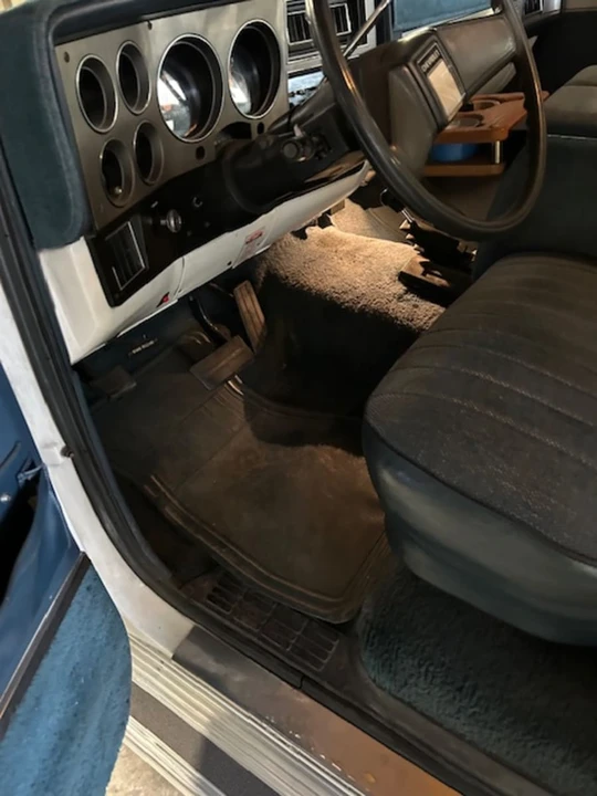 1986 Chevrolet C/K 3rd Gen - Image 9 of 10