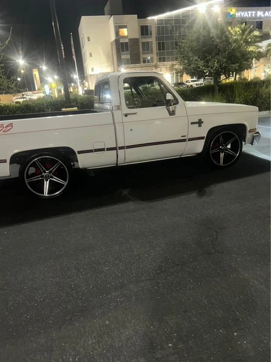 1986 Chevrolet C/K 3rd Gen - Image 6 of 18