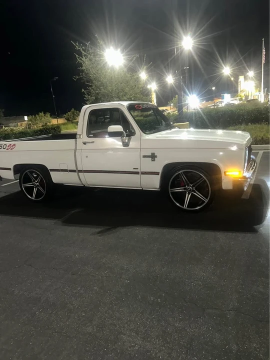 1986 Chevrolet C/K 3rd Gen - Image 2 of 18