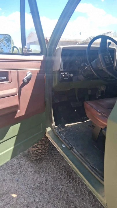 1986 Chevrolet Blazer - Image 11 of 12
