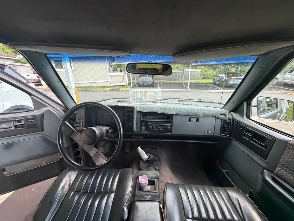 1986 Chevrolet K5 Blazer 2nd Gen - Image 4 of 4