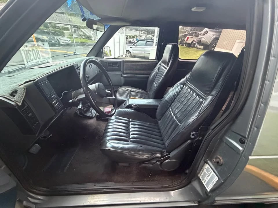 1986 Chevrolet K5 Blazer 2nd Gen - Image 3 of 4
