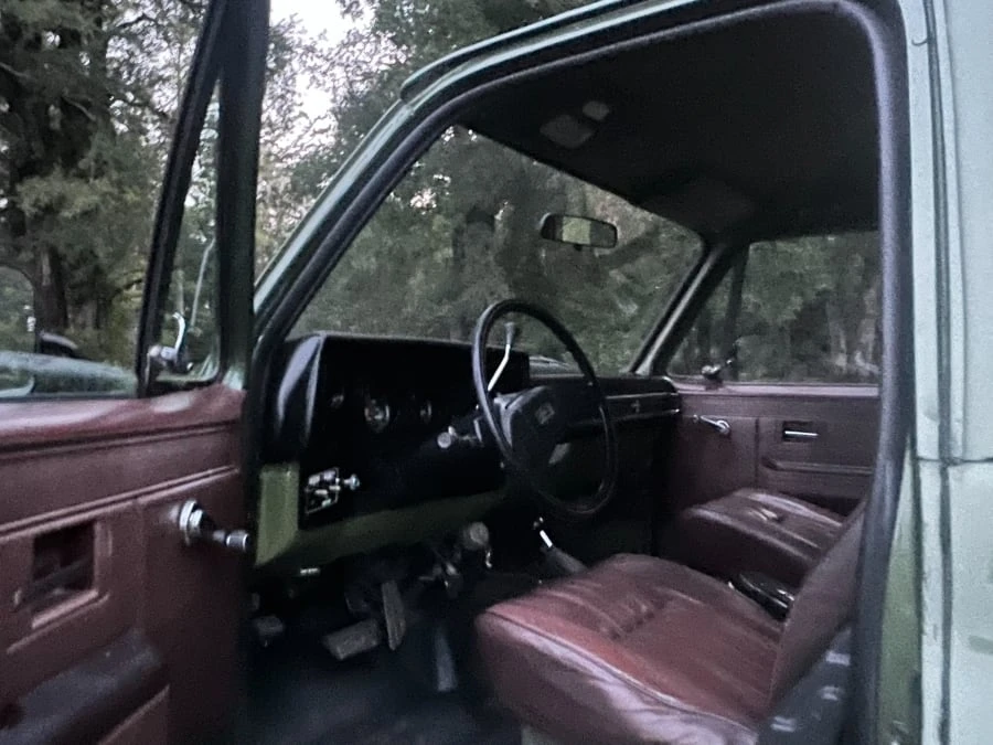 1986 Chevrolet Blazer - Image 10 of 13