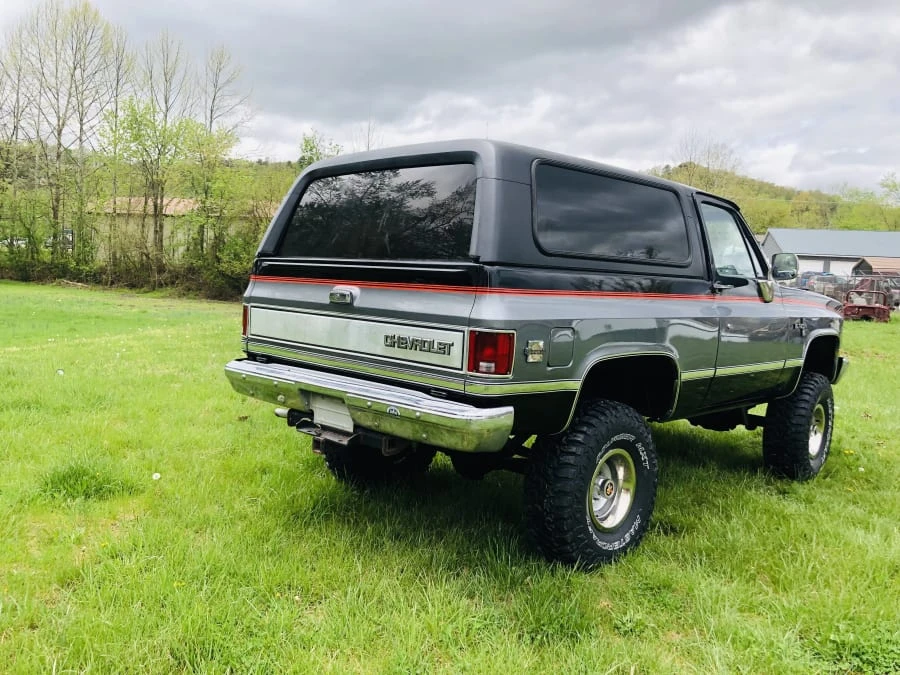 1986 Chevrolet Blazer - Image 8 of 9