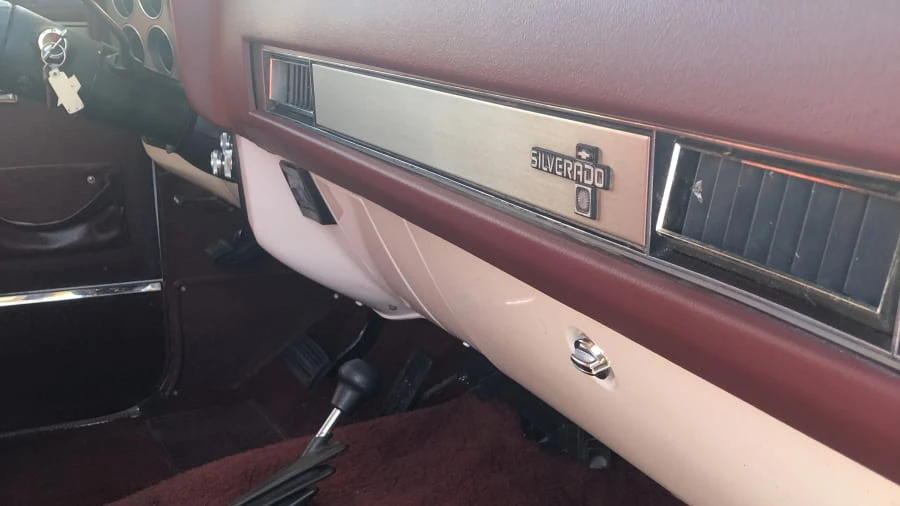 1986 Chevrolet Blazer - Image 5 of 13