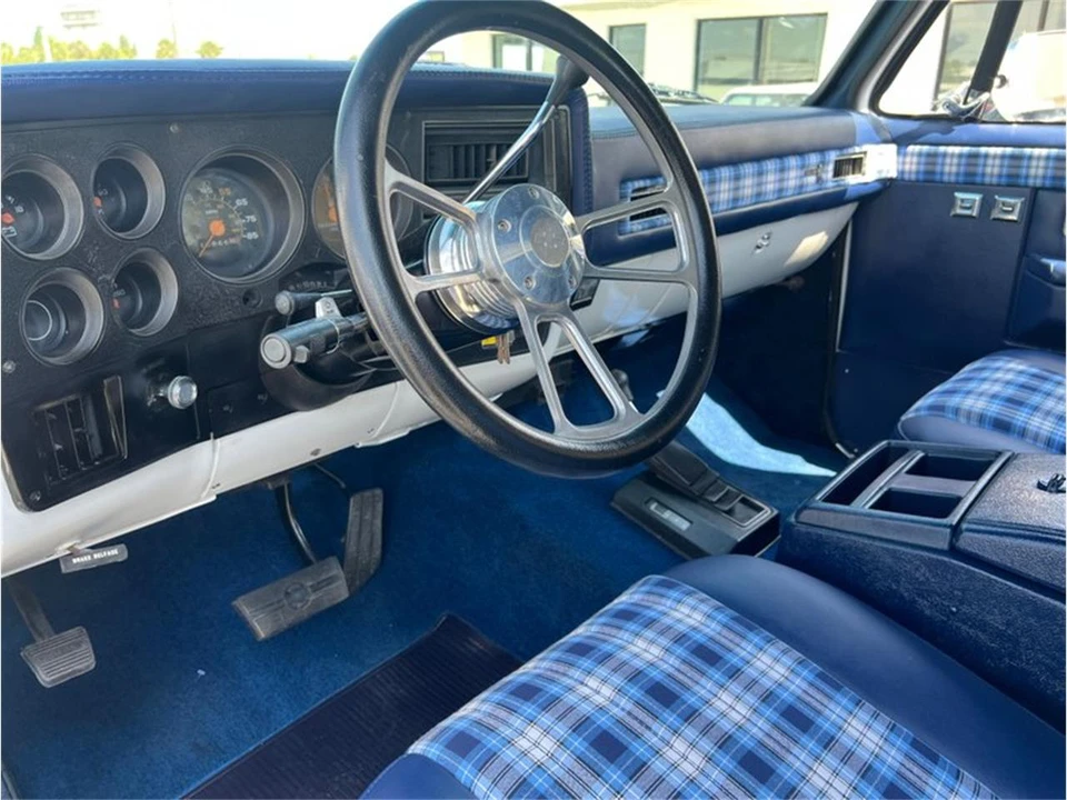1986 Chevrolet K5 Blazer 2nd Gen - Image 15 of 30