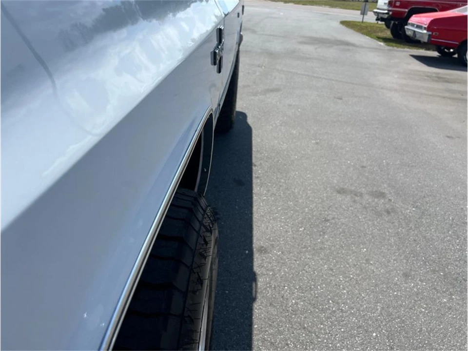 1986 Chevrolet K5 Blazer 2nd Gen - Image 23 of 30