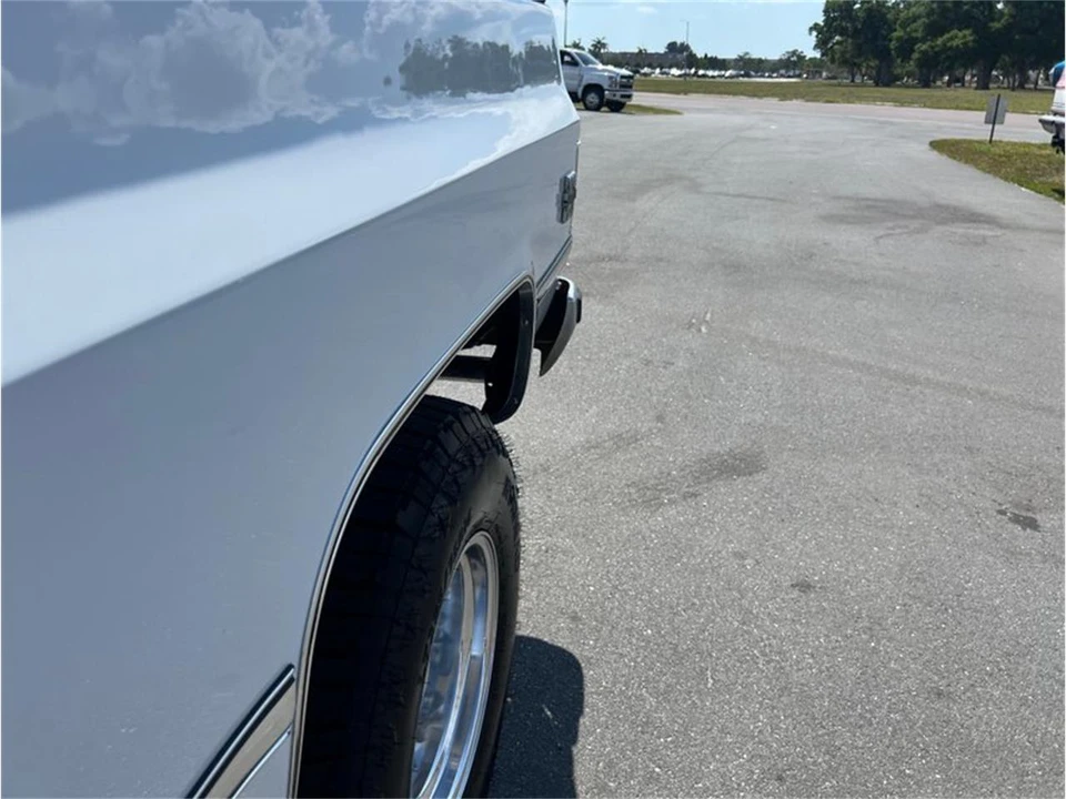 1986 Chevrolet K5 Blazer 2nd Gen - Image 25 of 30