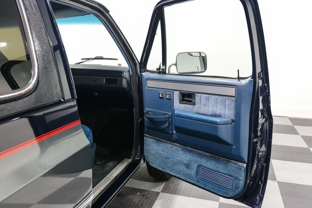 1986 Chevrolet Blazer - Image 19 of 21