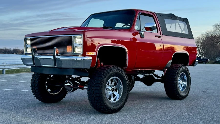 1986 Chevrolet Blazer - Image 11 of 31