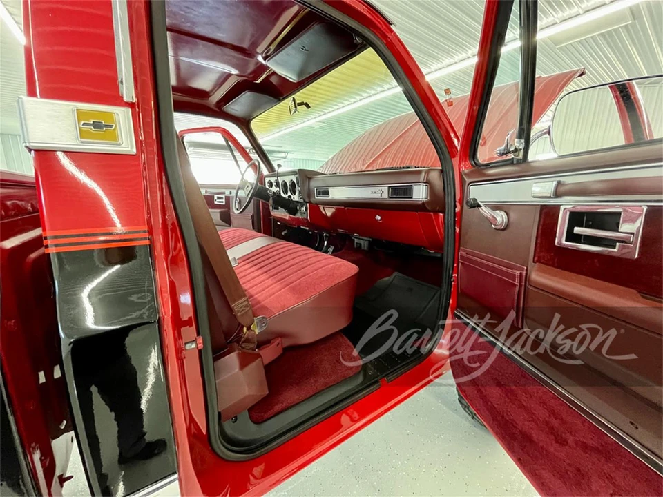 1986 Chevrolet K5 Blazer 2nd Gen - Image 4 of 5