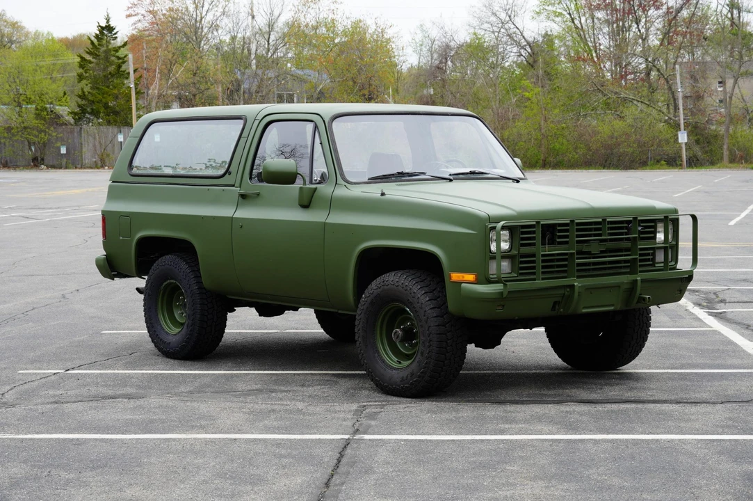 1986 Chevrolet K5 Blazer 2nd Gen - Image 2 of 31