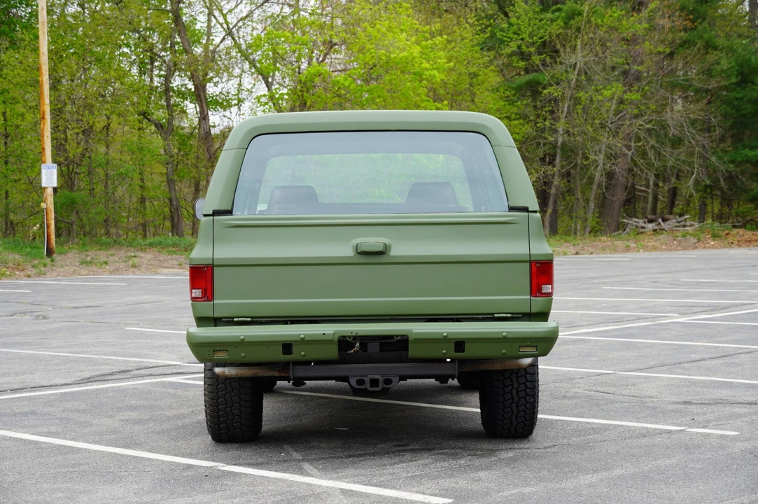 1986 Chevrolet K5 Blazer 2nd Gen - Image 9 of 31