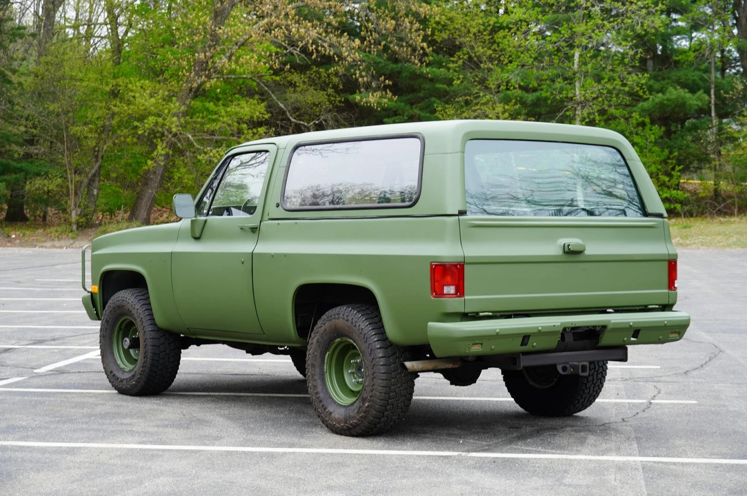 1986 Chevrolet K5 Blazer 2nd Gen - Image 12 of 31