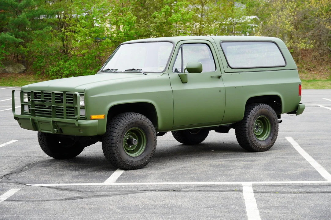1986 Chevrolet K5 Blazer 2nd Gen - Image 17 of 31