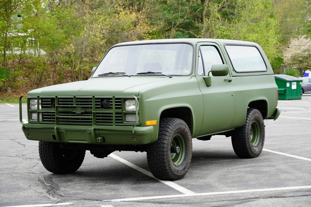 1986 Chevrolet K5 Blazer 2nd Gen - Image 18 of 31