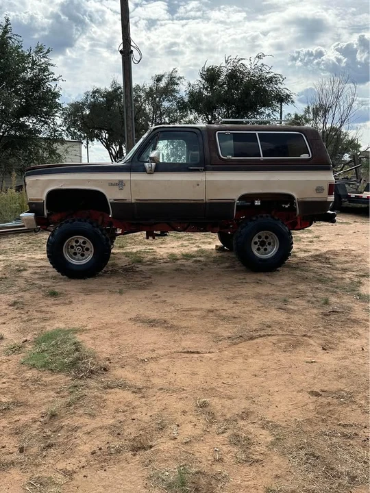 1986 Chevrolet K5 Blazer 2nd Gen - Image 3 of 6