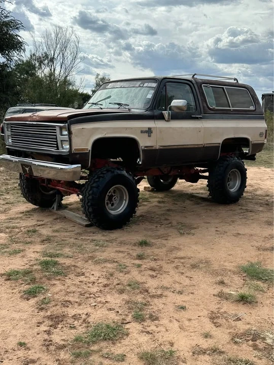 1986 Chevrolet K5 Blazer 2nd Gen - Image 2 of 6
