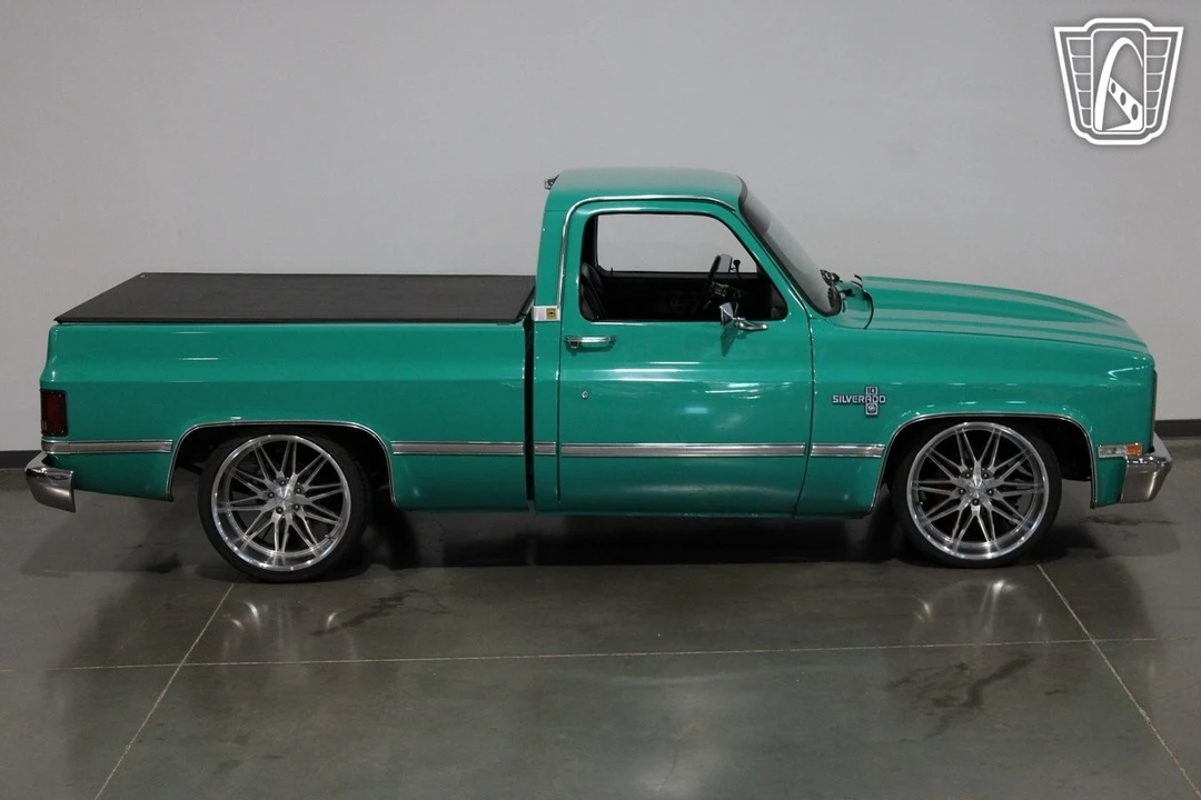 1986 Chevrolet C/K 3rd Gen - Image 10 of 21