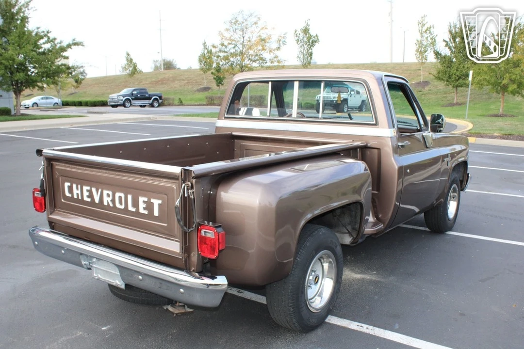 1986 Chevrolet C/K 3rd Gen - Image 7 of 12