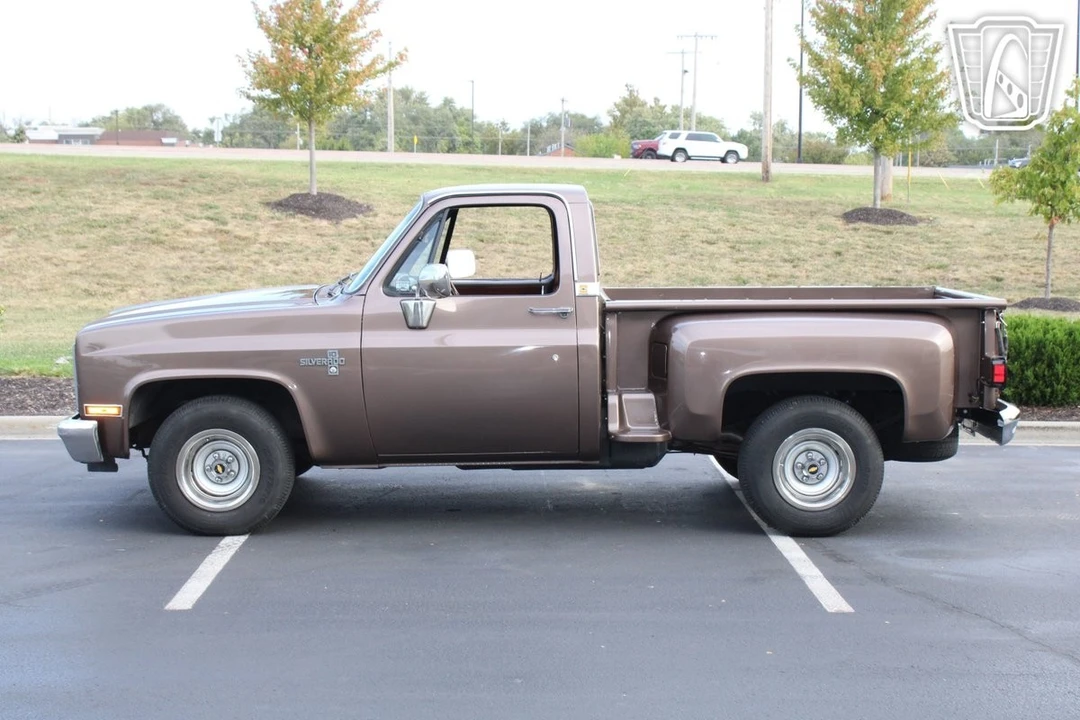 1986 Chevrolet C/K 3rd Gen - Image 3 of 12
