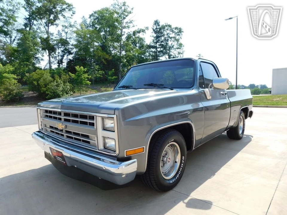 1986 Chevrolet C/K 3rd Gen - Image 9 of 21