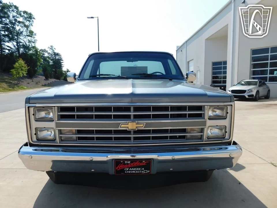 1986 Chevrolet C/K 3rd Gen - Image 5 of 21