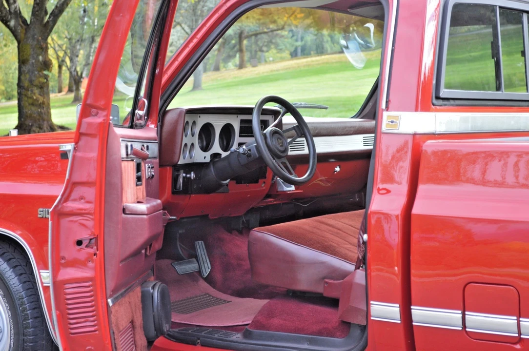 1986 Chevrolet C/K 3rd Gen - Image 11 of 21