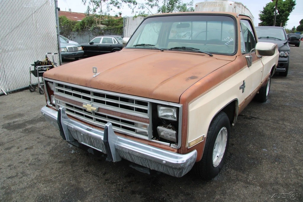 1986 Chevrolet C/K 3rd Gen - Image 2 of 21