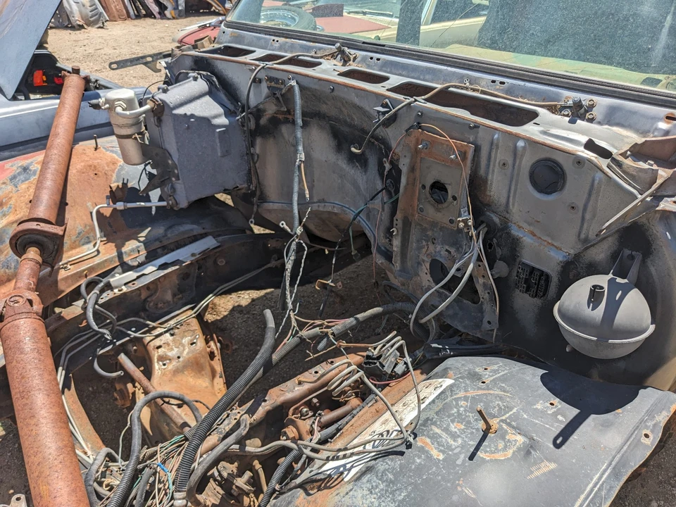 1986 Chevrolet C/K 3rd Gen - Image 2 of 31