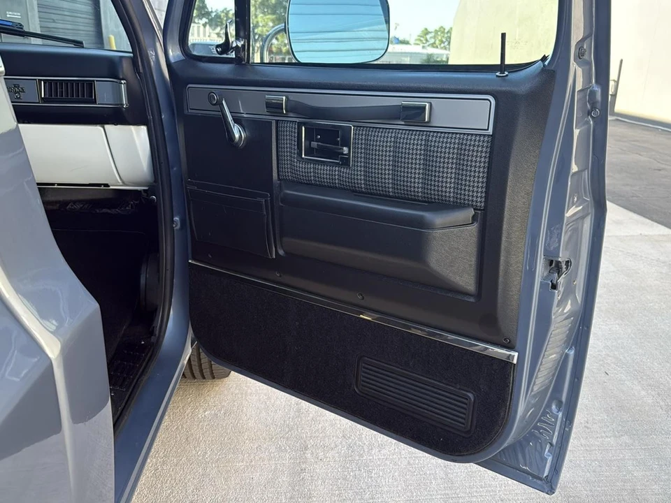 1986 Chevrolet C/K 3rd Gen - Image 7 of 31