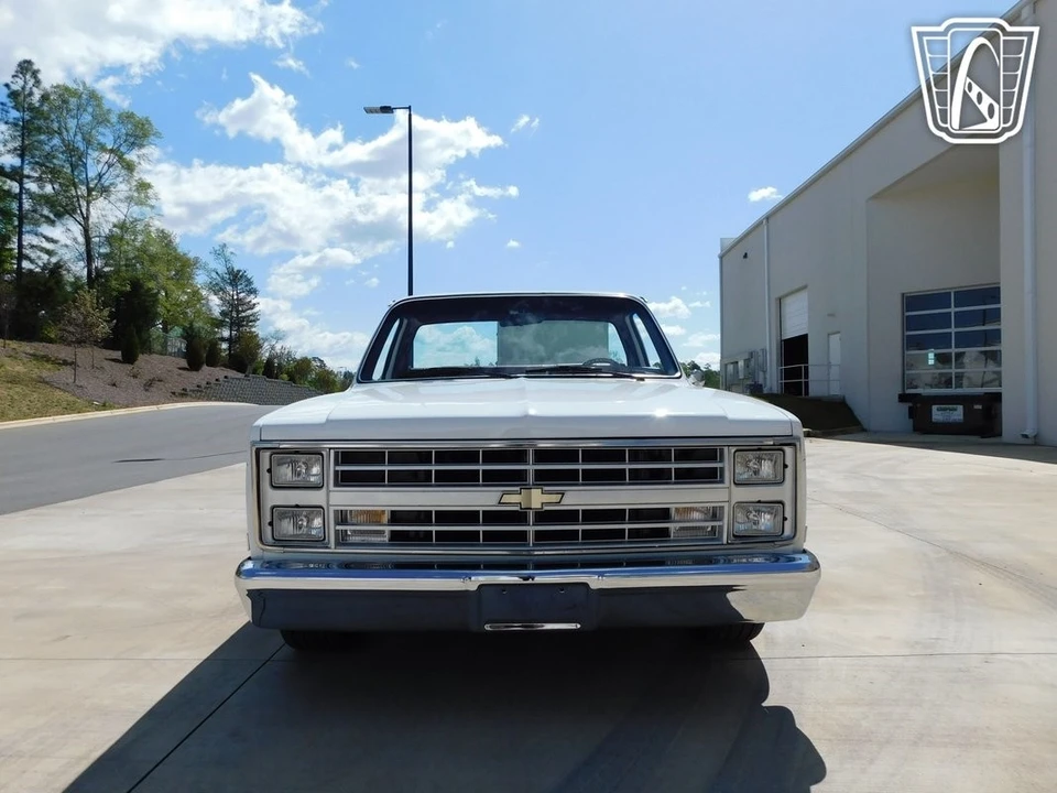 1986 Chevrolet C/K 3rd Gen - Image 5 of 12