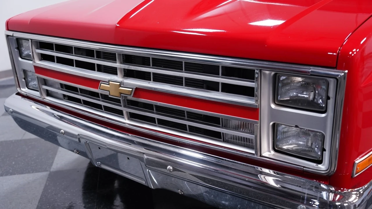 1986 Chevrolet C/K 3rd Gen - Image 17 of 21