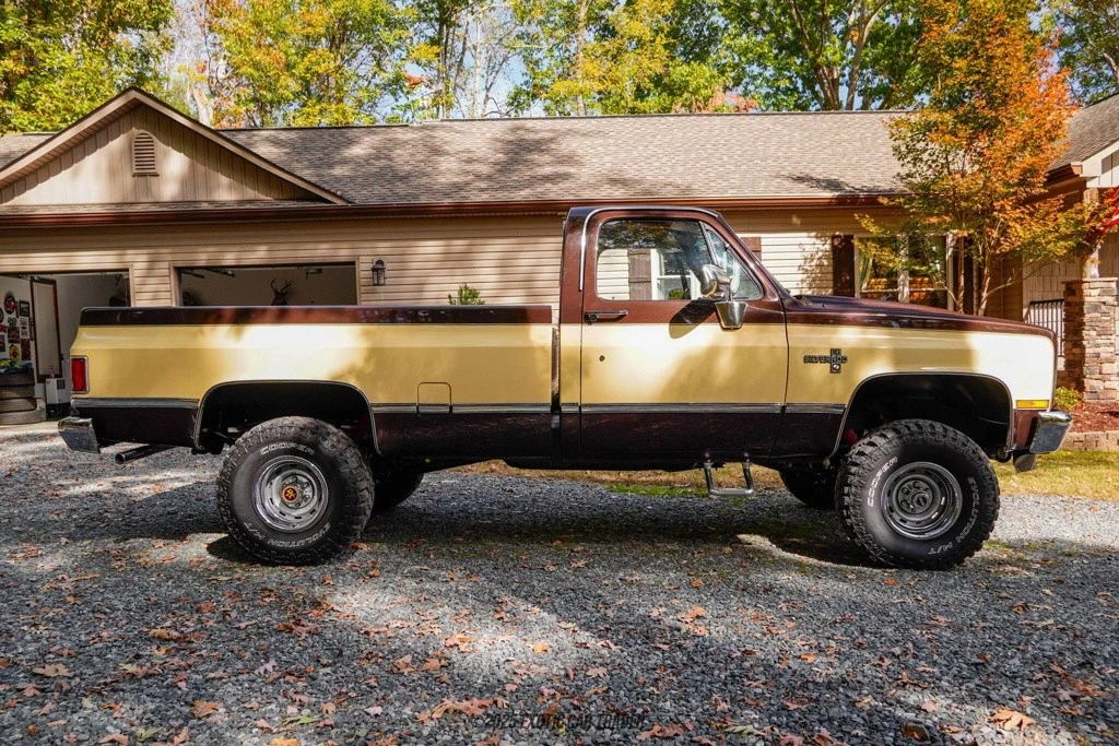 1986 Chevrolet C/K 3rd Gen - Image 9 of 12
