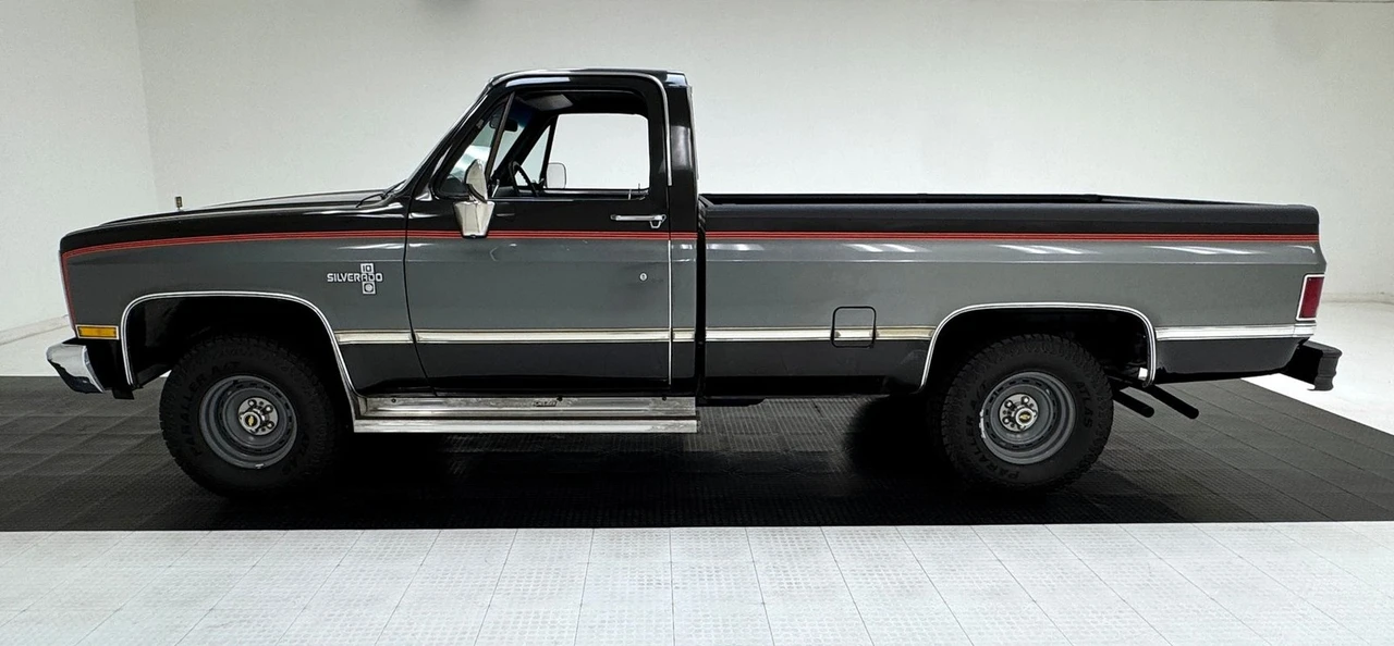 1986 Chevrolet C/K 3rd Gen - Image 2 of 31