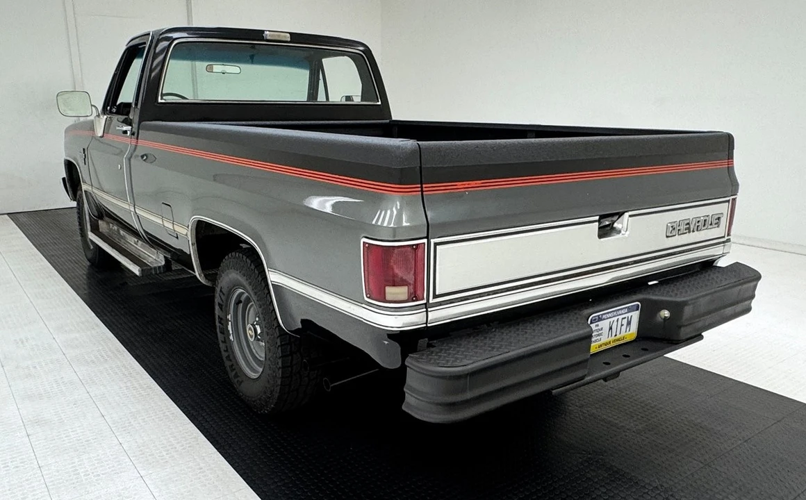 1986 Chevrolet C/K 3rd Gen - Image 3 of 31
