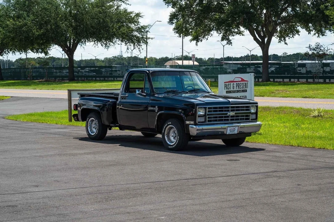 1986 Chevrolet C/K 3rd Gen - Image 9 of 21