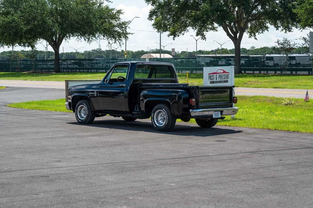 1986 Chevrolet C/K 3rd Gen - Image 4 of 21